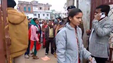 हिलसा: रामबाबू उच्च विद्यालय समेत सभी परीक्षा केंद्रों पर इंटरमीडिएट की परीक्षा पुलिस की मौजूदगी में हुई शुरू