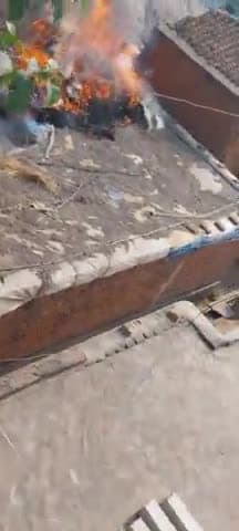 सूर्यपुरा: bijli ke tar short karne se lga aag 
#suryapura #rohtas #sasaram #bihar@bhojpuri_news9639