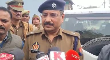 नवाबगंज: किंग जॉर्ज इंटर कॉलेज में संदिग्ध गैस से बीमार बच्चों के बारे में सीओ सिटी नवीन सिंह ने दी जानकारी