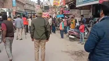 जौनपुर: ओलंदगंज में आज नगर मजिस्ट्रेट देवेंद्र सिंह के नेतृत्व में चलाया गया अतिक्रमण हटाओ अभियान