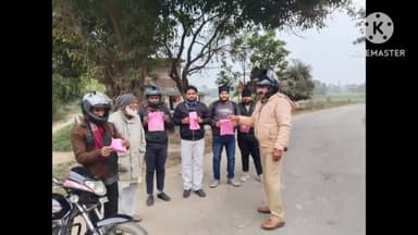 इकौना: रमवापुर चौकी प्रभारी ने बलरामपुर-श्रावस्ती बॉर्डर पर लालबोझी में भ्रमण कर साइबर अपराध के बारे में लोगों को जागरूक किया