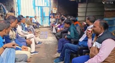 बहादुरगढ़: कबाड़ियों के साथ मारपीट व दुर्व्यवहार को लेकर धर्म विहार में हुई बहादुरगढ़ कबाड़ी वेलफेयर ट्रस्ट की बैठक