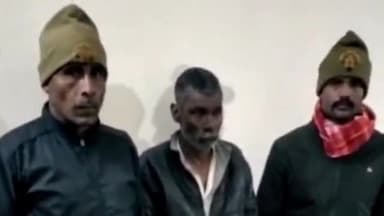 धनौरा: गांव महमदपुर में पुलिस ने मुखबिर की सूचना पर छापेमारी, 30 लीटर शराब के साथ एक युवक को पकड़ा