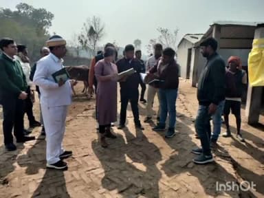 मिल्कीपुर: सीडीओ ने पलियामाफी व परसवां गौशाला का किया औचक निरीक्षण, दिए आवश्यक निर्देश