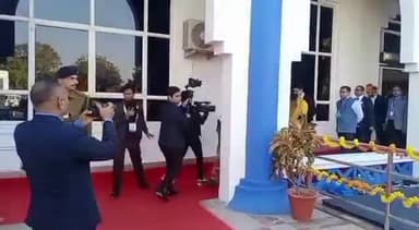 जोधपुर: एयरपोर्ट पर केंद्रीय मंत्री गजेंद्र सिंह शेखावत ने कहा- जी-20 से जोधपुर के पर्यटन और उद्योग को मिलेगा बल