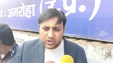 अमरोहा: जिला पंचायत सदस्य पवनीत दिवाकर ने नाजरपुर खुर्द में लव जिहाद के मामले में आरोपी के खिलाफ मुकदमा कराया दर्ज