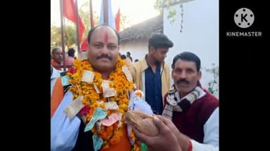 पवई: ग्राम रामपुर में रामेश्वरम जल चढ़ाने के लिए रवाना हुआ भक्तों का जत्था