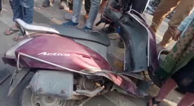 रायबरेली: प्रगति पुरम कॉलोनी के पास स्कूटी और बाइक सवार की आमने-सामने हुई टक्कर, स्कूटी सवार युवक की हुई मौत