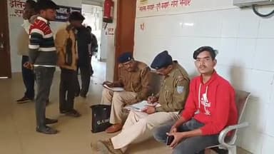 देवघर: रिखिया थाना क्षेत्र के बेहरावरन में हुए बम कांड में अपराधी की हुई पहचान, शव का कराया गया पोस्टमार्टम