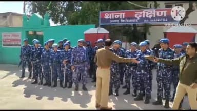 फिरोज़ाबाद: थाना दक्षिण से अल्फा 104 आरएएस अलीगढ़ फोर्स ने थाना दक्षिण व उत्तर पुलिस के साथ किया फ्लैग मार्च