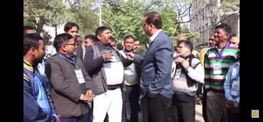 Condition of Adani right now  #चौकीदार_ही_चोर_है