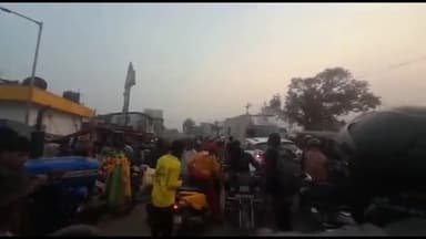 मधेपुरा: शहर के कॉलेज चौक पर लगा भीषण जाम, लोग हुए परेशान