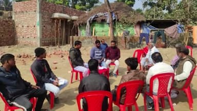 कोचाधामन: कठामठा में विधायक प्रतिनिधि इम्तियाज अशफी ने लगाया जनता दरबार, सुनी लोगों की समस्याएं