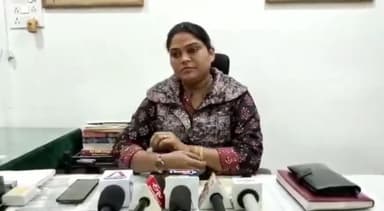 ग्वालियर गिर्द: रेलवे स्टेशन के प्लेटफॉर्म नंबर-4 आगरा एंड पर रेल यार्ड के पास ट्रेन से कटी महिला के धड़ की दिल्ली तक तलाश जारी