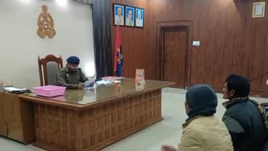 बहराइच: एसपी कार्यालय में पुलिस अधीक्षक ने सुनी जन समस्याएं, कई मामलों का किया निपटारा