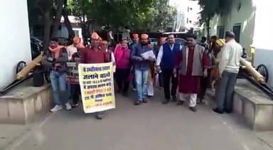 ग्वालियर गिर्द: एसपी ऑफिस पहुंचकर हिन्दू महासभा ने की सपा नेता स्वामी प्रसाद मौर्य के खिलाफ मामला दर्ज करने की मांग