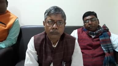 बेगूसराय: बिहार काष्ठ शिल्प संघ के प्रदेश नेता ने कहा पुलिस, भूमाफिया एवं अपराधियों के मिली भगत से हुई है परना मुखिया की हत्या