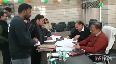 मुज़फ्फरनगर: मेरठ रोड स्थित तहसील सदर में एडीएम प्रशासन की अध्यक्षता में किया गया संपूर्ण समाधान दिवस का आयोजन