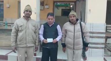 शामली: कस्बा थाना भवन में पुलिस ने एक सट्टेबाज को किया गिरफ्तार, कब्जे से ₹1710 व सट्टा पर्ची एवं पेंसिल की बरामद