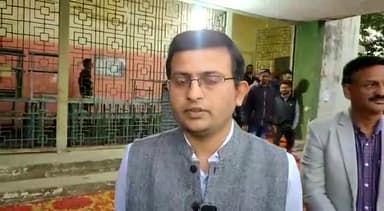 होशंगाबाद नगर: नर्मदापुरम में विकास यात्रा के आयोजन के संबंध में कलेक्टर नीरज कुमार सिंह ने दी जानकारी