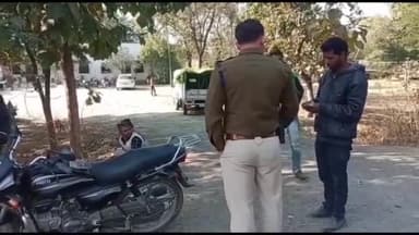 दमोह: देहात थाना पुलिस ने दमोह पन्ना हाईवे पर की वाहन चेकिंग, करीब 10 बाइक सवारों के काटे ई-चालान