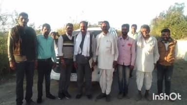 नईसराय: भेसरवास गांव पहुंचे पूर्व नगर परिषद अध्यक्ष भूपेंद्र नारायण द्विवेदी, ग्रामीणों से किया जन संपर्क