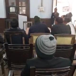 बहराइच: जिला बार एसोसिएशन सभागार में वरिष्ठ अधिवक्ता के निधन पर आयोजित शोक सभा में अधिवक्ताओं ने अर्पित की भावभीनी श्रद्धांजलि