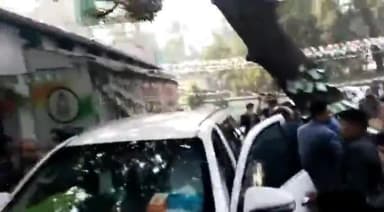 पटना ग्रामीण: उपमुख्यमंत्री तेजस्वी यादव पहुंचे राजद कार्यालय, स्वर्गीय शरद यादव को देंगे श्रद्धांजलि