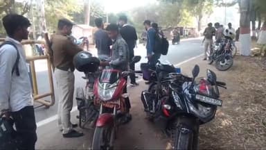 नूरसराय: नूरसराय थाना के समीप चलाया गया वाहन चेकिंग अभियान, दो बाइक चालकों से वसूला गया ₹2000 का जुर्माना