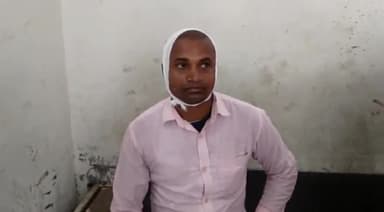 गरखा: साधपुर में शराब कारोबारी ने एक किसान पर किया जानलेवा हमला, चाकू से किया घायल