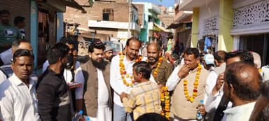 कुलपहाड़: पनवाड़ी में संत रविदास जी की जयंती के अवसर पर लोगों के द्वारा निकाली गई भव्य शोभायात्रा #रविदास_जयंती