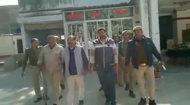 भदोही: फर्जी तरीके से किसानों का सत्यापन करने वाले गैंग के 4 लोगों को पुलिस ने विभिन्न स्थानों से किया गिरफ्तार