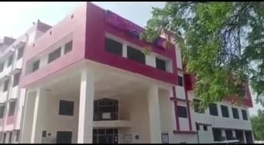 नरवल: पीड़िता ने बर्रा थाने पर सामूहिक दुष्कर्म की जगह छेड़छाड़ की रिपोर्ट लिखने का लगाया आरोप, कमिश्नर ने दिए जांच के आदेश