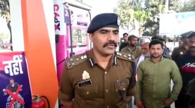 फैज़ाबाद: एसएसपी/डीआईजी मुनिराज जी ने कार्यों में लापरवाही के चलते थानाध्यक्ष हैदरगंज और चौकी प्रभारी दर्शननगर को किया लाइन हाजिर