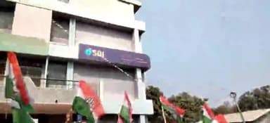 पूर्णिया पूर्व: थाना चौक में जिला कांग्रेस कमिटी के जिलाध्यक्ष व सैकड़ों कांग्रेस कार्यकर्ताओं ने एक दिवसीय धरना-प्रदर्शन किया