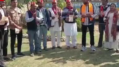 धौलपुर: एबीएम स्कूल में नव मतदाताओं का पंजीयन एवं संबाद किया गया।