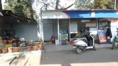 श्रीमान जिलाधिकारी महोदय कानपुर नगर हिंदुस्तान पेट्रोलियम  रेल बाजार के पास सरकारी सुविधाएं जो फ्री मिलती हैं उपलब्ध नही