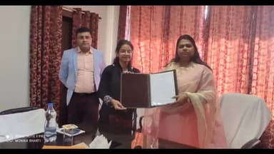 हज़ारीबाग: समाहरणालय सभगार में उपायुक्त ने किया कोषागार कार्यों की समीक्षा