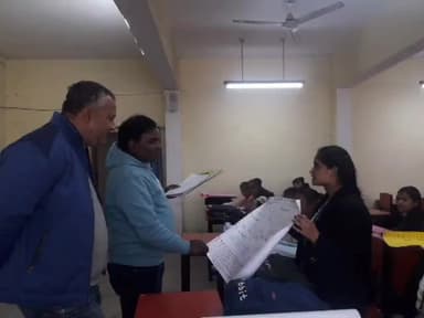 बीसलपुर: बीसलपुर राजकीय महाविद्यालय में पोस्टर प्रतियोगिता का हुआ आयोजन छात्र-छात्राओं ने बढ़ चढ़कर लिया हिस्सा