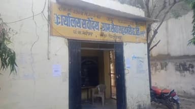 भदेसर: बानसेन मे उचित मूल्य की दुकान मे अनियमितता मामले मे सोमवार को हितेश खटीक पीपलवास को चार्ज सौंपा।