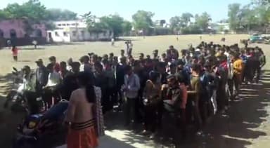 खुरई: नगर के दो शासकीय विद्यालयों में 981 विद्यार्थियों का हुआ ब्लड ग्रुप परीक्षण