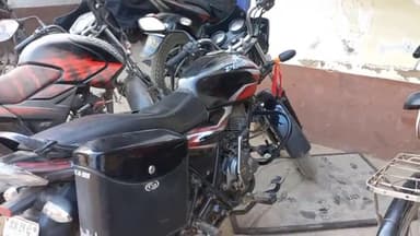 कुचायकोट: करमैनी मोड़ के पास से कुचायकोट पुलिस ने एक मोटरसाइकिल सवार को 10 बोतल अंग्रेजी शराब के साथ किया गिरफ्तार