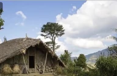 किचन भारत में और बेडरूम बांग्लादेश में प्लंबर 39 /11 यस से पहचाना जाता है मंडल परिवार कोलकाता से करीब 125 किलोमीटर दूर उत्तर परगना जिले के बोयरा गांव में बच्चे भारत-बांग्लादेश के बीच निश्चिंत होकर खेल रहे हैं