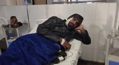 अमरोहा: बांसखेड़ी में ससुरालियों ने घर में घुसकर युवक के साथ की मारपीट, जिला अस्पताल में भर्ती