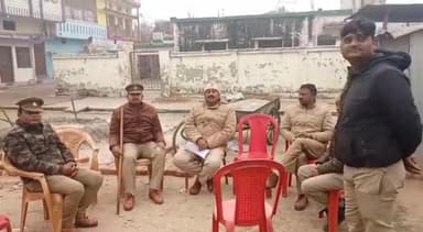 नानपारा: प्रशासन ने तत्परता दिखाते हुए नानपारा- इमामगंज मार्ग स्थित वाल्मीकि समाज मंदिर के विवाद को किया हल