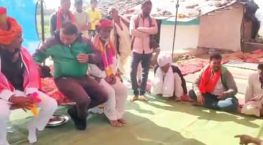 नटेरन: कांग्रेस नेता व कृषि उपज मंडी के पूर्व अध्यक्ष सिंधु विक्रम सिंह ने किया ग्राम भैरोवाग का दौरा, सुनी लोगों की समस्याएं