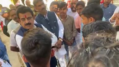 हातोद: अखिल भारतीय विद्यार्थी परिषद के छात्रों ने सांसद शंकरलाल लालवानी से कलारिया गांव में कॉलेज की मांग को लेकर की मुलाकात