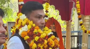 पलवल: गांव रादासका में भाजपा के प्रदेश कार्यकारिणी सदस्य संजय गुर्जर ने संत रविदास की नई प्रतिमा का किया अनावरण