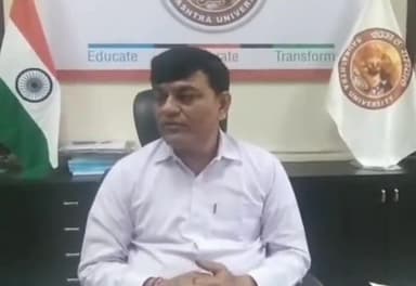 રાજકોટ પૂર્વ: સૌરાષ્ટ્ર યુનિ. ખાતેથી ઇન્ચાર્જ કુલપતિનું મોટું નિવેદન, કહ્યું- પેપરલીક અંગે સિન્ડિકેટની બેઠક બોલાવાશે