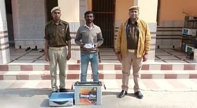 शामली: कस्बा जलालाबाद में दुकान में चोरी करने वाले एक शातिर चोर को पुलिस ने किया गिरफ्तार, चोरी का माल किया बरामद